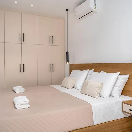 Edward Stone Tragaki