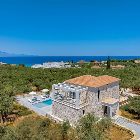 Villa Edward Stone Tragaki