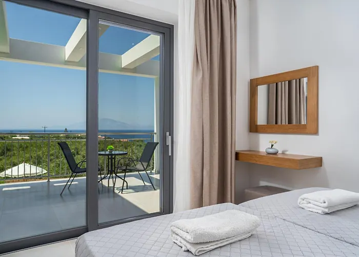 Edward Stone Tragaki